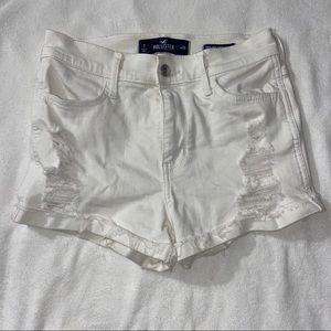 white hollister shorts